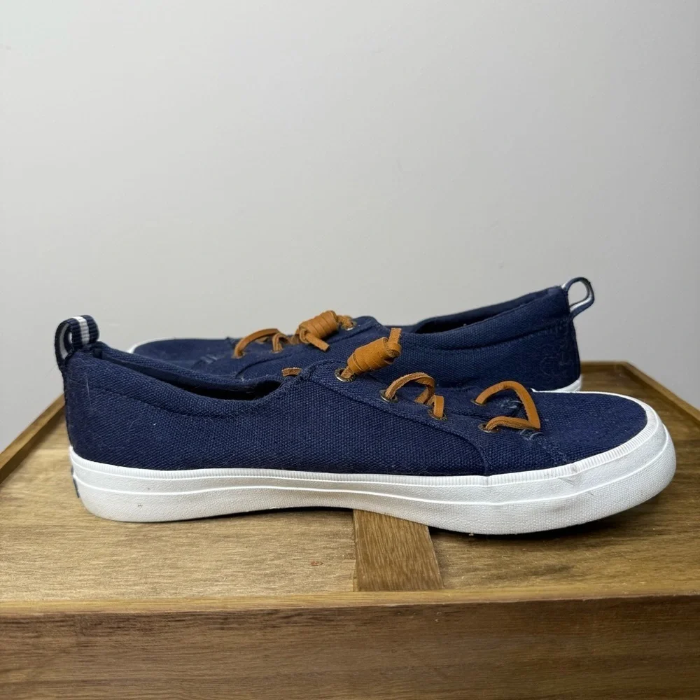 Sperry women’s Navy Canvas Boat Shoes